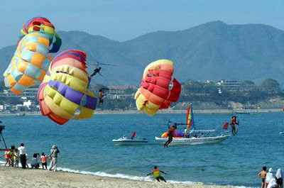 Nha Trang luôn là điểm đến lý tưởng suốt 4 mùa. Nha Trang luôn là điểm đến lý tưởng suốt 4 mùa.