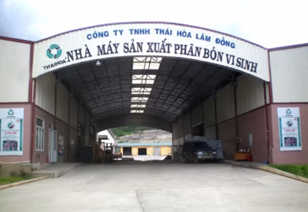 Ông An cũng cho biết đã lên phương án bán công ty con để trả nợ, và về cơ bản các nhà băng đã đồng ý giúp tập đoàn cơ cấu lại các khoản nợ. Ông An cũng cho biết đã lên phương án bán công ty con để trả nợ, và về cơ bản các nhà băng đã đồng ý giúp tập đoàn cơ cấu lại các khoản nợ.