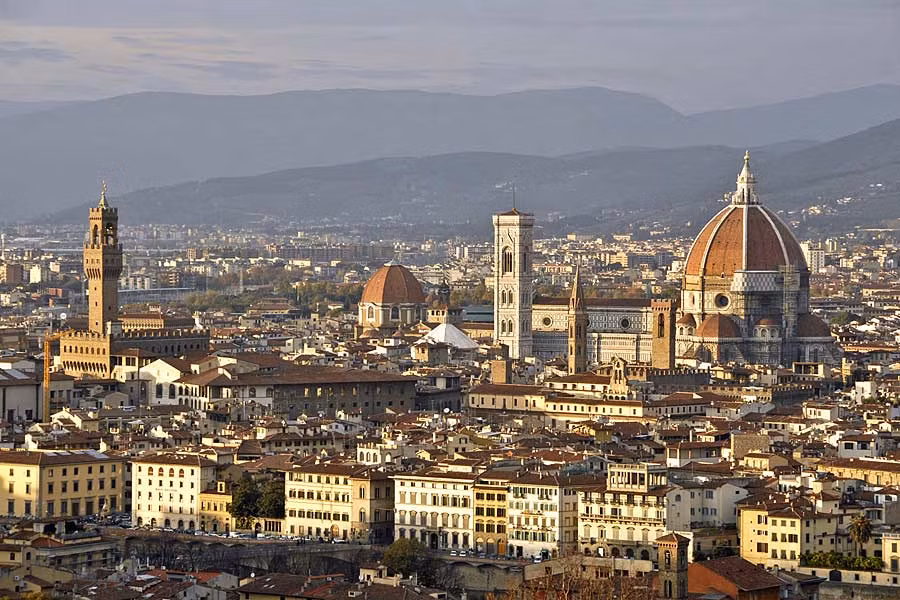 Thành phố Florence - Italia, nổi tiếng về nghệ thuật và kiến trúc có từ thời Trung cổ và trong thời Phục hưng