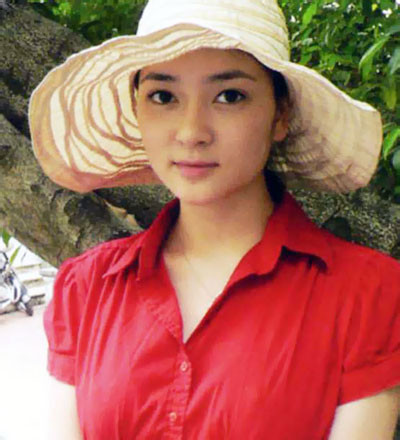 Nguyễn Thị Huyền khi chưa đăng quang Hoa hậu Việt Nam. Nguyễn Thị Huyền khi chưa đăng quang Hoa hậu Việt Nam.