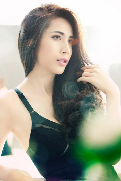 Thủy Tiên hiện tại. Thủy Tiên hiện tại.