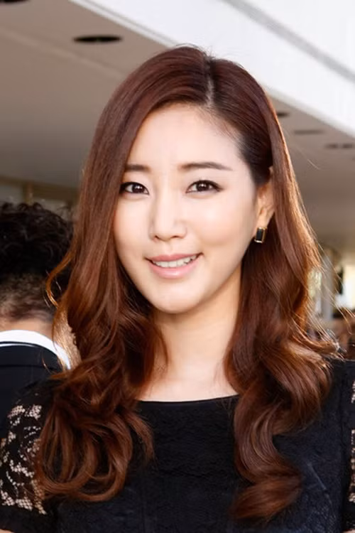 Kim Sa Rang trẻ trung đến ngỡ ngàng khi ở tuổi 35 Kim Sa Rang trẻ trung đến ngỡ ngàng khi ở tuổi 35