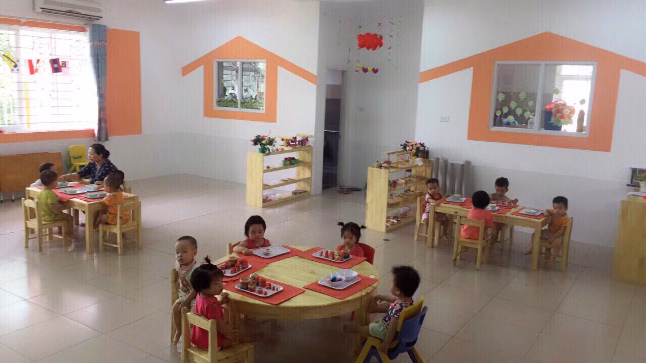 Phòng học rộng rãi phù hợp với những hoạt động chia nhóm. Ảnh: CTV