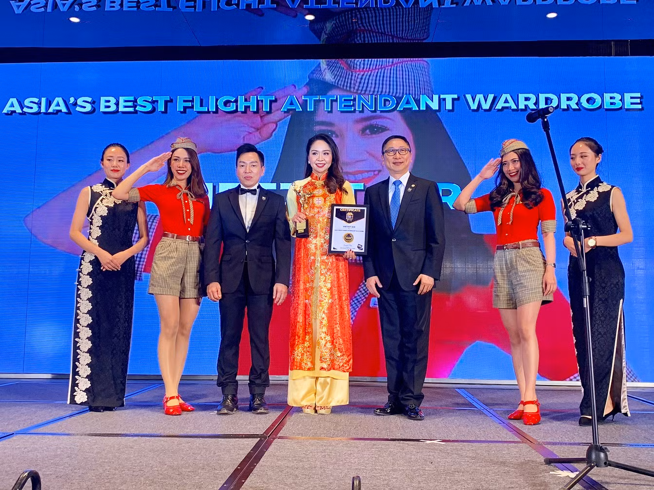 Vietjet được vinh danh giải thưởng “Đồng phục tiếp viên đẹp nhất Châu Á”