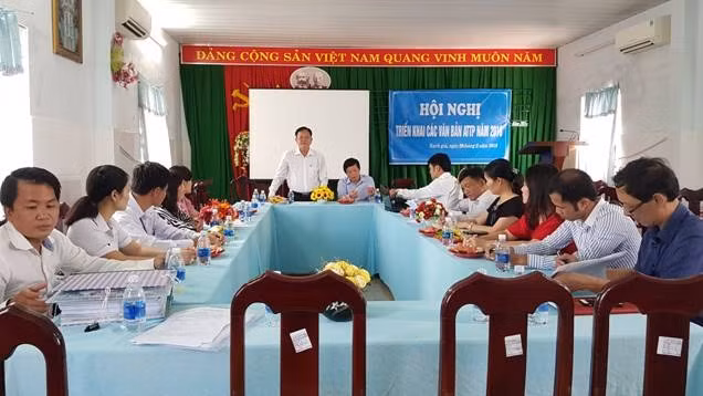 Ngày 27/11/2018 Đoàn công tác của Chi cục An toàn vệ sinh thực phẩm tỉnh Quảng Bình đã làm việc với Chi cục An toàn vệ sinh thực phẩm tỉnh Kiên Giang. Ngày 27/11/2018 Đoàn công tác của Chi cục An toàn vệ sinh thực phẩm tỉnh Quảng Bình đã làm việc với Chi cục An toàn vệ sinh thực phẩm tỉnh Kiên Giang.