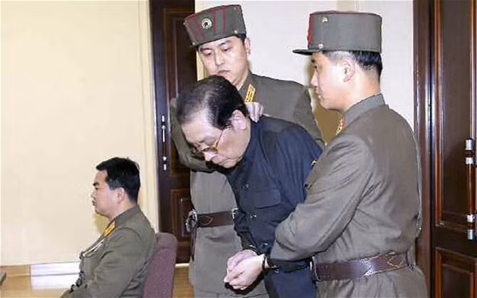 CHDCND Triều Tiên đã xử tử Jang Song-thaek CHDCND Triều Tiên đã xử tử Jang Song-thaek