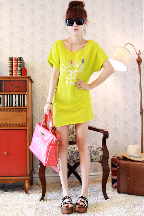 Sành điệu với áo dài kiểu váy ngắn. Sành điệu với áo dài kiểu váy ngắn.