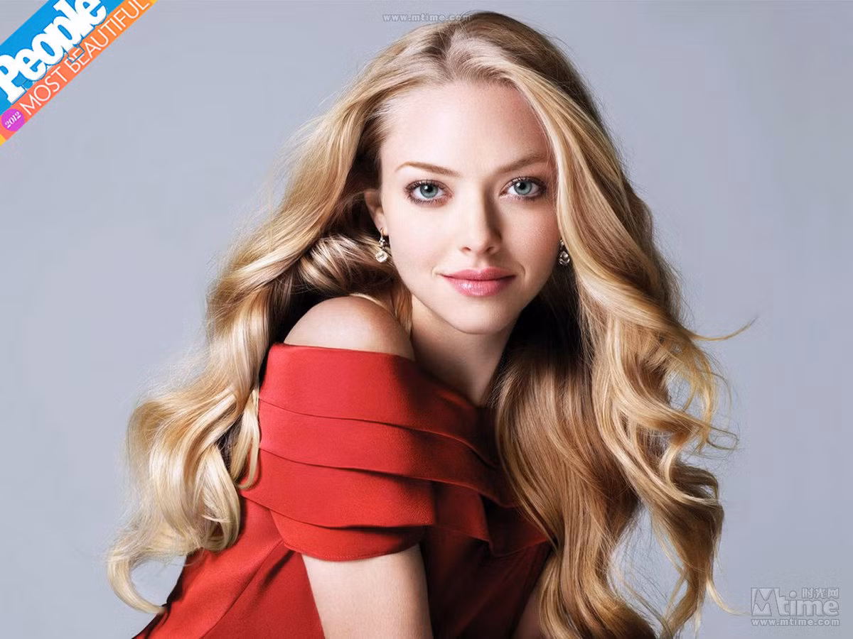No.17 Amanda Michelle Seyfried là diễn viên người Mỹ, kiêm ca sĩ và người mẫu thời trang. Cô bắt đầu sự nghiệp bằng việc làm người mẫu trẻ khi 11 tuổi và 15 tuổi cô đã bắt đầu với vai trò là diễn viên điện ảnh.