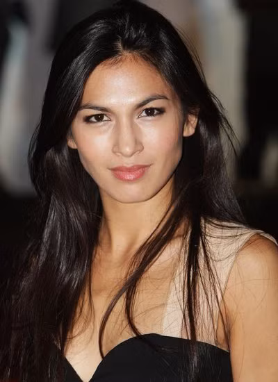 Elodie Yung tuy đơn giản nhưng cho mọi người cảm nhận được một vẻ đẹp tự nhiên thanh tú đầy sức cuốn hút với mái tóc mềm đẹp.