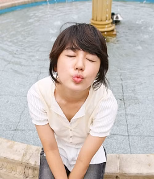 Yoon Eun Hye đang muốn hôn trời sao?