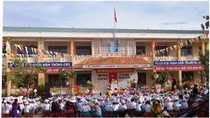 Hiệu trưởng trường tiểu học thị trấn Châu Ổ có nhiều sai phạm. Ảnh: website huyện Bình Sơn