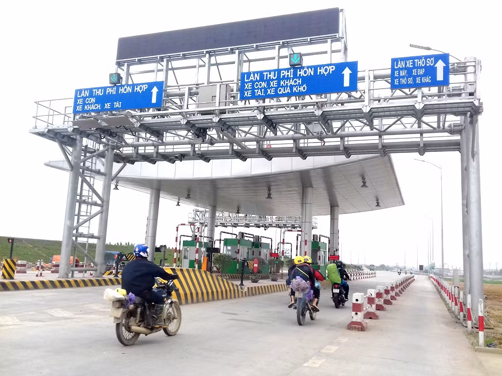 Nhiều dự án BOT giao thông sau khi hoàn thành đi vào thu phí gây bức xúc người dân - ảnh: H.Lực.