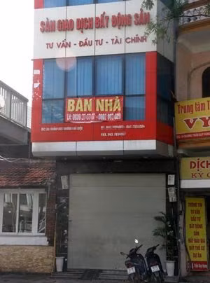 Nhiều sàn giao dịch BĐS đóng cửa, nhân viên kinh doanh địa ốc đối mặt với nguy cơ... đứng đường.