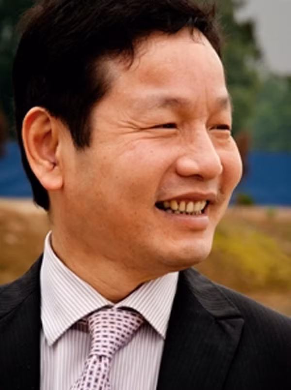 "Ghế nóng" tại FPT: Cái bóng ông Trương Gia Bình quá lớn! ảnh 4 Ở FPT, không ai có sức làm việc khủng khiếp như ông Trương Gia Bình
