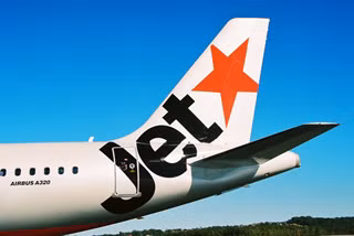 Từ 3 giờ sáng ngày 8/5, vé được bán rộng rãi tại trang web www jetstar.com và kết thúc lúc 20 giờ 59 phút ngày 9/5/2012. Từ 3 giờ sáng ngày 8/5, vé được bán rộng rãi tại trang web www jetstar.com và kết thúc lúc 20 giờ 59 phút ngày 9/5/2012.