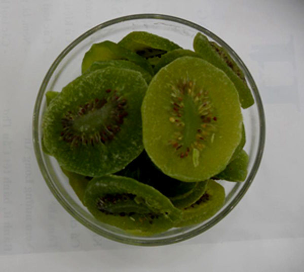1. Mứt Kiwi Quả kiwi xanh có vị chua khá gắt tuy nhiên lúc sên mứt xong vị chua trở nên thanh nhẹ và vô cùng dễ chịu; món mứt dẻo dẻo, chua ngọt hài hòa chắc chắn là một món bạn nên thử vào dịp Tết năm nay!