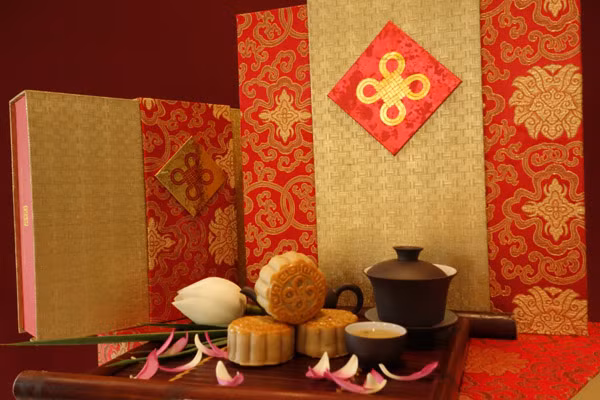 Những chiếc bánh rất ngon miệng, có vị ngọt dịu mà không gây ngấy sẽ làm hài lòng mọi khách hàng kể cả những người ăn kiêng. Những chiếc bánh rất ngon miệng, có vị ngọt dịu mà không gây ngấy sẽ làm hài lòng mọi khách hàng kể cả những người ăn kiêng.