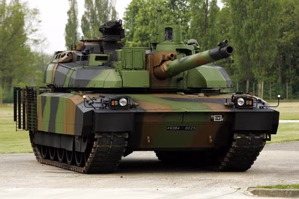 Tăng tác chiến đồng bằng Leclerc