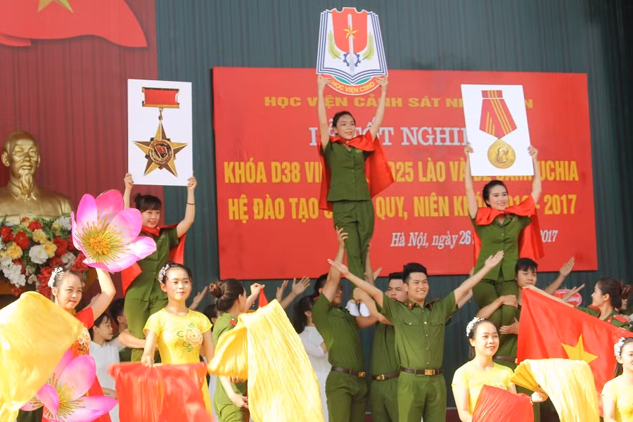 Bảng tổng hợp kế hoạch giáo dục ở tiểu học và trung học cơ sở ở bản dự thảo công bố vào tháng 4/2017 (Ảnh chụp tài liệu)