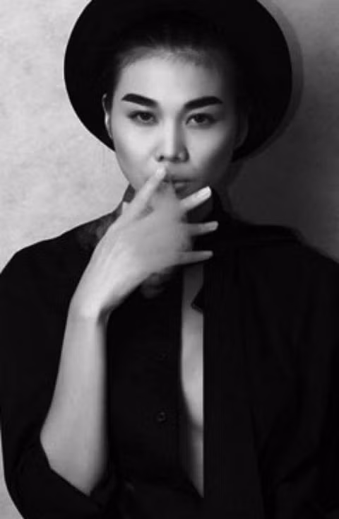 Thanh Hằng...