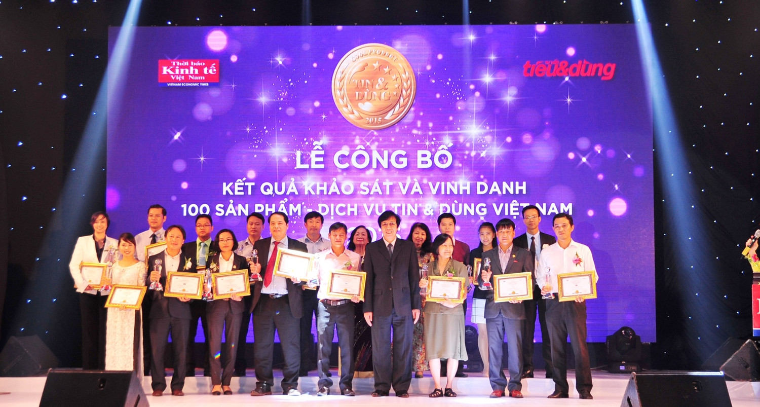 Đại diện Vinamilk và các doanh nghiệp tại lễ công bố kết quả