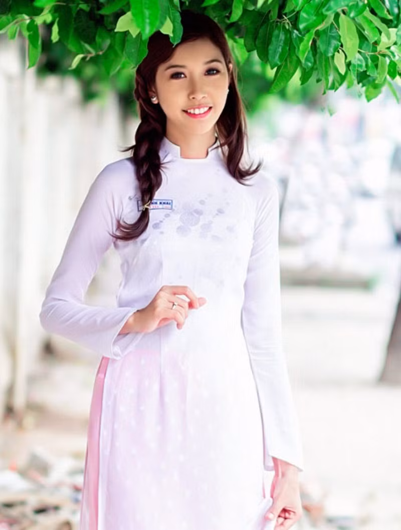 Dù bây giờ Thúy Vân đã trở thành sinh viên của Trường Cao đẳng Nghệ thuật TPHCM và là người mẫu nổi tiếng Sài Gòn nhưng cô gái xinh đẹp này vẫn luôn mang theo bên mình những kỷ niệm đáng yêu của tuổi học trò hồn nhiên trong sáng. Chùm ảnh: Những tấm thiệp đầy ý nghĩa mừng ngày Nhà giáo Việt Nam Chùm ảnh: Báo tường độc đáo kỷ niệm ngày 20/11 Những hình ảnh xúc động về "lớp học tật nguyền" của bà lão 80 tuổi Những hình ảnh xúc động... "Mẹ hiền của chúng con" Chùm ảnh: "Phiêu" cùng xe tự chế độc nhất vô nhị của học trò vùng cao Những bức ảnh đen trắng quý hiếm về học sinh thời chiến >>Phát sốt vì 4 nữ giáo viên xinh đẹp Dù bây giờ Thúy Vân đã trở thành sinh viên của Trường Cao đẳng Nghệ thuật TPHCM và là người mẫu nổi tiếng Sài Gòn nhưng cô gái xinh đẹp này vẫn luôn mang theo bên mình những kỷ niệm đáng yêu của tuổi học trò hồn nhiên trong sáng. Chùm ảnh: Những tấm thiệp đầy ý nghĩa mừng ngày Nhà giáo Việt Nam Chùm ảnh: Báo tường độc đáo kỷ niệm ngày 20/11 Những hình ảnh xúc động về "lớp học tật nguyền" của bà lão 80 tuổi Những hình ảnh xúc động... "Mẹ hiền của chúng con" Chùm ảnh: "Phiêu" cùng xe tự chế độc nhất vô nhị của học trò vùng cao Những bức ảnh đen trắng quý hiếm về học sinh thời chiến >>Phát sốt vì 4 nữ giáo viên xinh đẹp