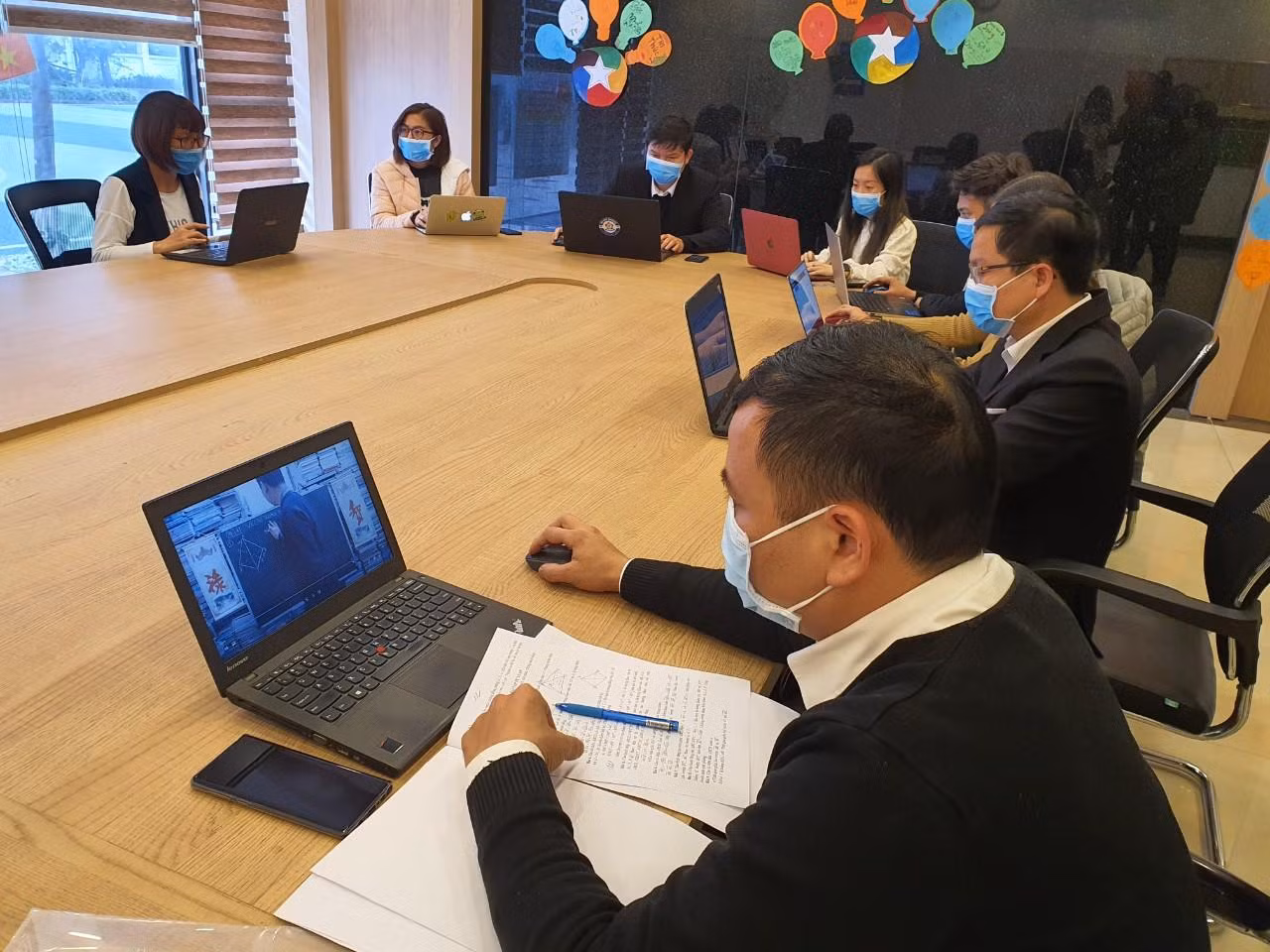 Các nội dung giảng dạy online được biên soạn và có sự góp ý từ ban giám hiệu, đồng nghiệp. Ảnh: NTCC Các nội dung giảng dạy online được biên soạn và có sự góp ý từ ban giám hiệu, đồng nghiệp. Ảnh: NTCC