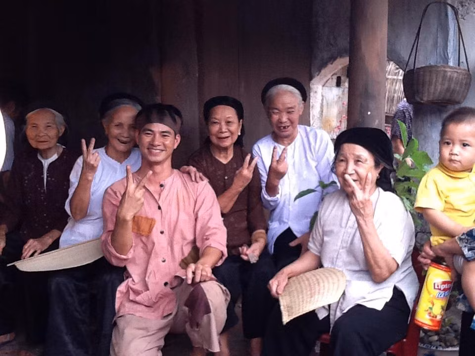 Cả nhà cùng vui.