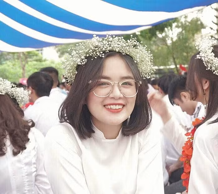 Nguyễn Phương Anh (lớp 12 Pháp, K26), Trường Chuyên Bắc Giang đạt 10 điểm môn Tiếng Pháp kỳ thi phổ thông quốc gia 2019. Ảnh: PA