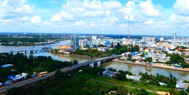 Đến năm 2030, đồng bằng sông Cửu Long đầu tư xây dựng mới và nâng cấp khoảng 830 km đường bộ cao tốc; khoảng 4.000 km đường quốc lộ.