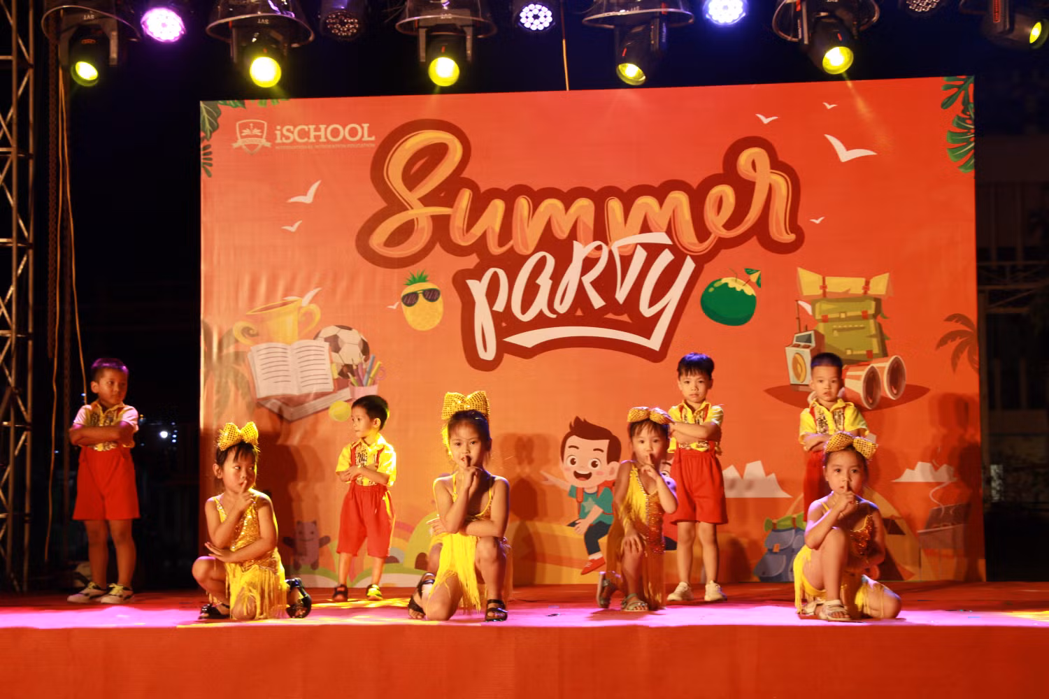 Học sinh khối mầm non có những trải nghiệm đáng nhớ tại dạ tiệc Summer Party Học sinh khối mầm non có những trải nghiệm đáng nhớ tại dạ tiệc Summer Party