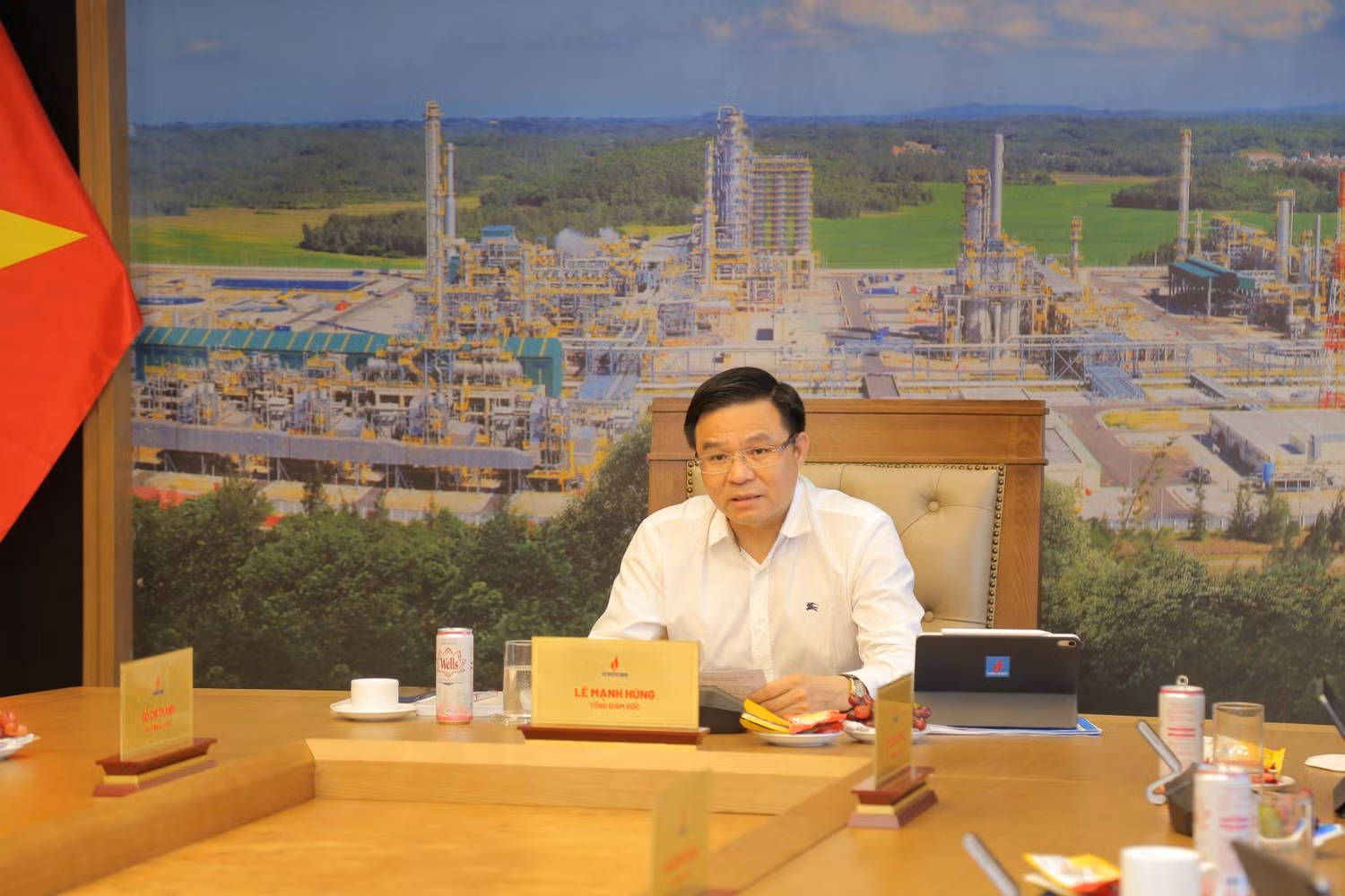 Tổng Giám đốc Petrovietnam Lê Mạnh Hùng phát biểu kết luận Hội nghị Tổng Giám đốc Petrovietnam Lê Mạnh Hùng phát biểu kết luận Hội nghị