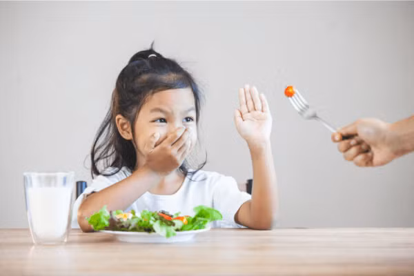 Hầu hết trẻ em đều không thích, hay thậm chí là ghét ăn rau. Ảnh minh họa. Hầu hết trẻ em đều không thích, hay thậm chí là ghét ăn rau. Ảnh minh họa.