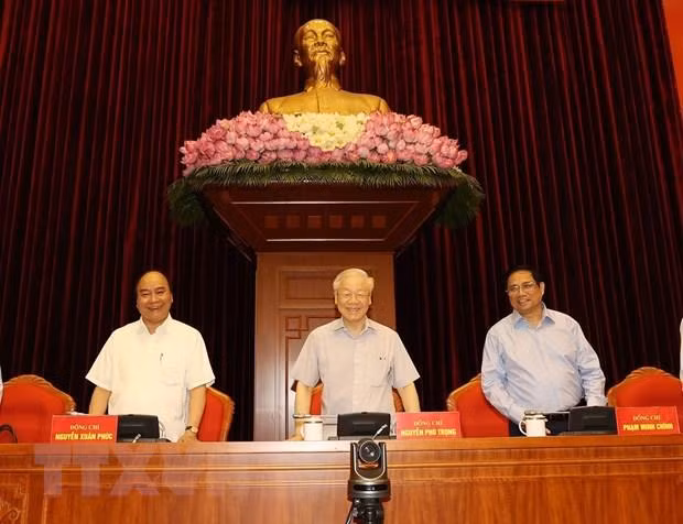 Tổng Bí thư Nguyễn Phú Trọng và các vị lãnh đạo Đảng, Nhà nước chủ trì hội nghị. (Ảnh: Trí Dũng/TTXVN) Tổng Bí thư Nguyễn Phú Trọng và các vị lãnh đạo Đảng, Nhà nước chủ trì hội nghị. (Ảnh: Trí Dũng/TTXVN)