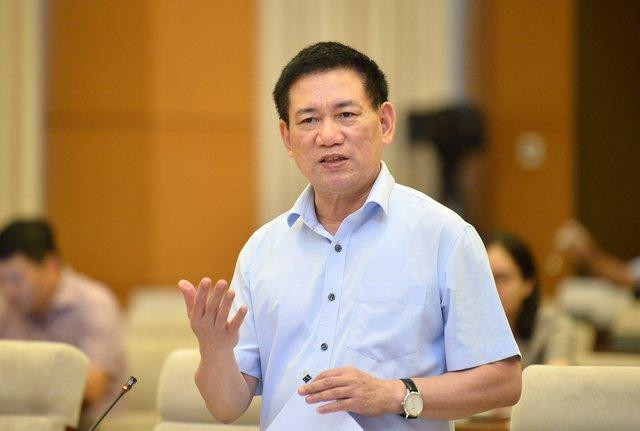 Bộ trưởng Hồ Đức Phớc: Chính phủ đề nghị bổ sung sách giáo khoa vào danh mục quản lý giá do đây là mặt hàng có thị trường cạnh tranh hạn chế, ảnh hưởng lớn tới đời sống người dân Bộ trưởng Hồ Đức Phớc: Chính phủ đề nghị bổ sung sách giáo khoa vào danh mục quản lý giá do đây là mặt hàng có thị trường cạnh tranh hạn chế, ảnh hưởng lớn tới đời sống người dân