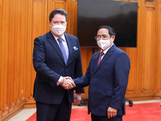 Thủ tướng Chính phủ Phạm Minh Chính tiếp Đại sứ Hoa Kỳ tại Việt Nam Marc E. Knapper đến chào xã giao nhân dịp Đại sứ bắt đầu nhiệm kỳ công tác. Ảnh: VGP/Nhật Bắc