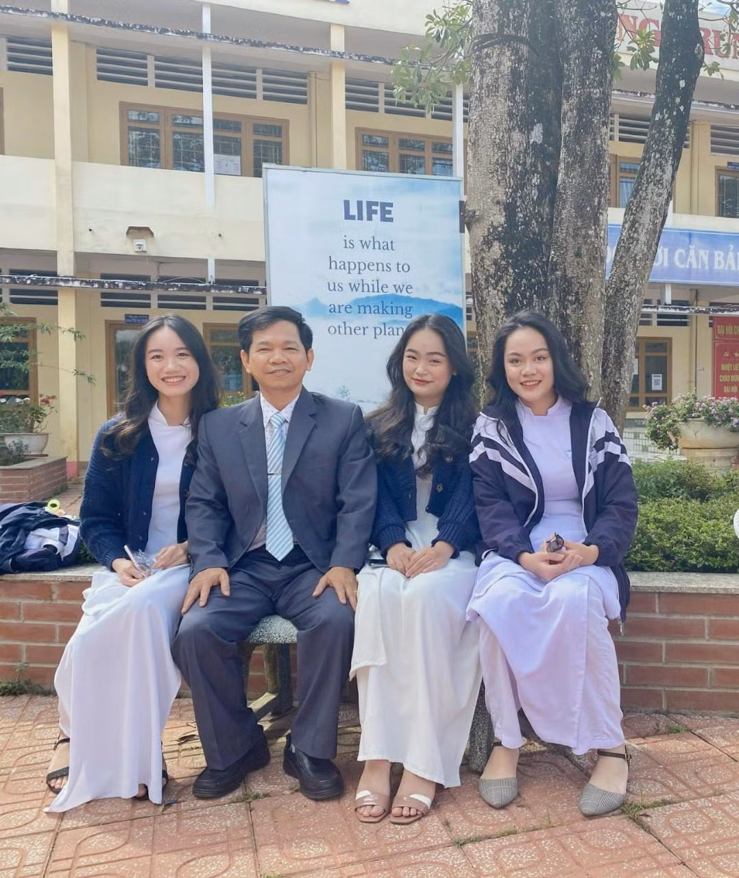 Thạc sĩ Nguyễn Quang Thi - Trường Trung học phổ thông Bảo Lộc, Lâm Đồng. (Ảnh do tác giả cung cấp) Thạc sĩ Nguyễn Quang Thi - Trường Trung học phổ thông Bảo Lộc, Lâm Đồng. (Ảnh do tác giả cung cấp)