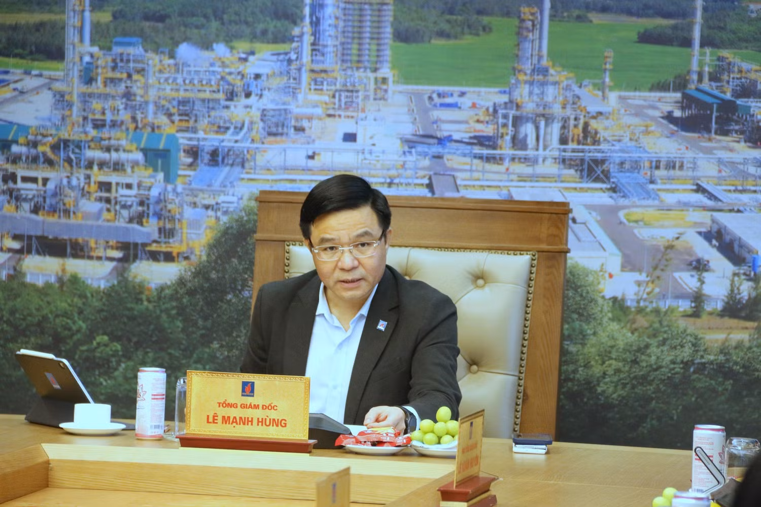 Tổng giám đốc Petrovietnam Lê Mạnh Hùng phát biểu tại Hội nghị Tổng giám đốc Petrovietnam Lê Mạnh Hùng phát biểu tại Hội nghị