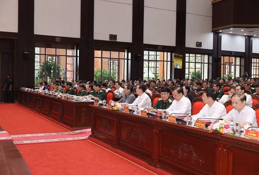 Hội nghị quán triệt và triển khai thực hiện Nghị quyết 08-NQ/TW ngày 26 tháng 1 năm 2022 của Bộ Chính trị về đẩy mạnh phát triển công nghiệp quốc phòng đến năm 2030 và những năm tiếp theo do Quân ủy Trung ương - Bộ Quốc phòng tổ chức. (Ảnh: Dương Giang/TTXVN) Hội nghị quán triệt và triển khai thực hiện Nghị quyết 08-NQ/TW ngày 26 tháng 1 năm 2022 của Bộ Chính trị về đẩy mạnh phát triển công nghiệp quốc phòng đến năm 2030 và những năm tiếp theo do Quân ủy Trung ương - Bộ Quốc phòng tổ chức. (Ảnh: Dương Giang/TTXVN)