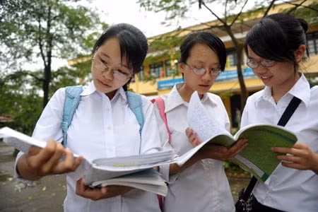 Hà Nội hơn 76.000 thí sinh đăng ký dự thi THPT quốc gia 2016 (Ảnh minh họa trên giaoduc.net.vn) Hà Nội hơn 76.000 thí sinh đăng ký dự thi THPT quốc gia 2016 (Ảnh minh họa trên giaoduc.net.vn)