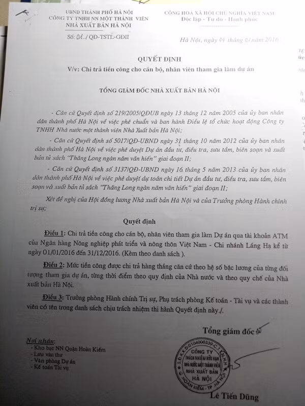 Theo đơn phản ánh, chi phí quản lý dự án được cấp là trên 8 tỷ đồng đã được Chánh văn phòng dự án cùng kế toán xây dựng, thang bảng lương chi phí tiền công của văn phòng dự án quá cao và bất hợp lý so với mặt bằng lương chung của Nhà xuất bản với mục đích giải ngân? (ảnh nguồn Giáo dục Việt Nam) Theo đơn phản ánh, chi phí quản lý dự án được cấp là trên 8 tỷ đồng đã được Chánh văn phòng dự án cùng kế toán xây dựng, thang bảng lương chi phí tiền công của văn phòng dự án quá cao và bất hợp lý so với mặt bằng lương chung của Nhà xuất bản với mục đích giải ngân? (ảnh nguồn Giáo dục Việt Nam)