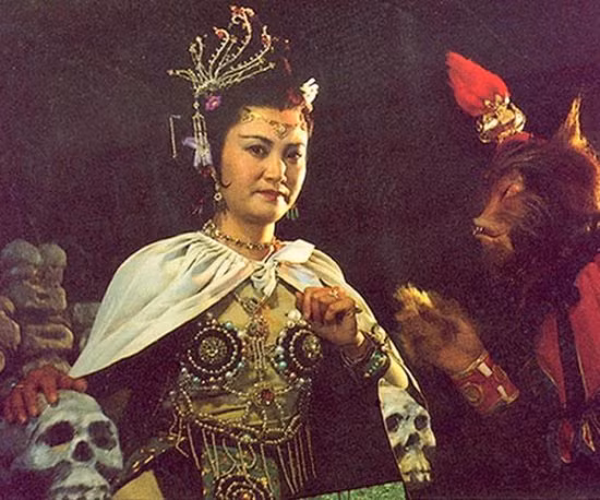 Nhân vật gấu đen và sói đen trong Tây Du Ký phiên bản 1986.