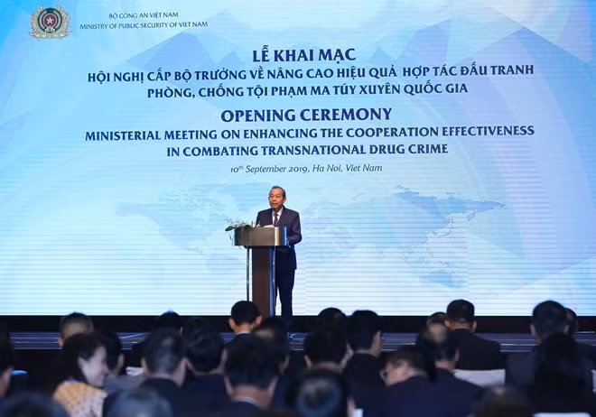 Phó Thủ tướng Thường trực Chính phủ Trương Hoà Bình phát biểu khai mạc Hội nghị (Ảnh: cand.com.vn). Phó Thủ tướng Thường trực Chính phủ Trương Hoà Bình phát biểu khai mạc Hội nghị (Ảnh: cand.com.vn).