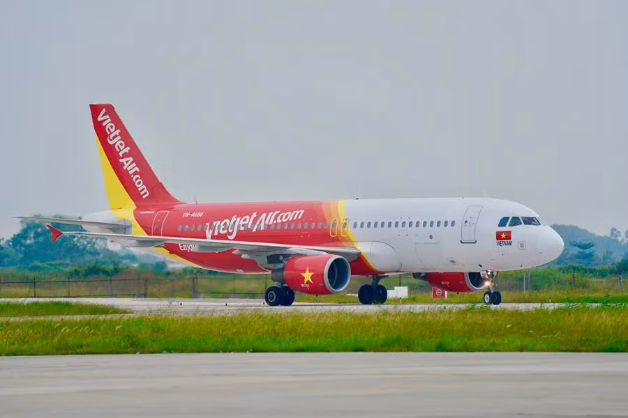 Chịu ảnh hưởng của bão Faxai một số chuyến bay của Vietjet thay đổi thời gian khởi hành.