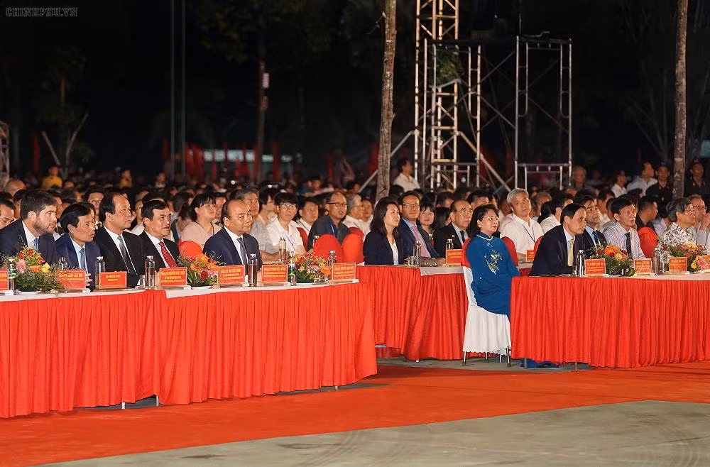 Các đại biểu dự lễ kỷ niệm. - Ảnh: VGP/Quang Hiếu.