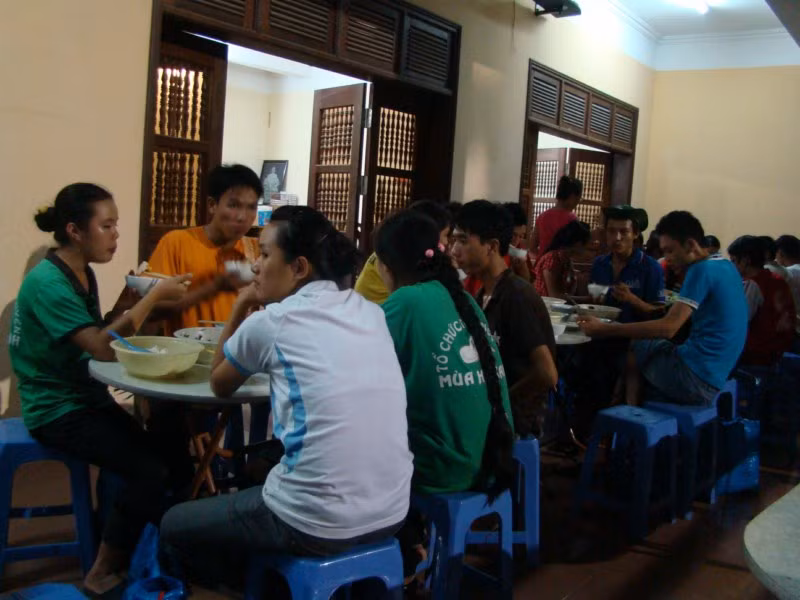 ... nhưng tất cả đều rất vui mừng vì đã góp được một phần sức lực nhỏ bé cho kỳ thi này. ... nhưng tất cả đều rất vui mừng vì đã góp được một phần sức lực nhỏ bé cho kỳ thi này.