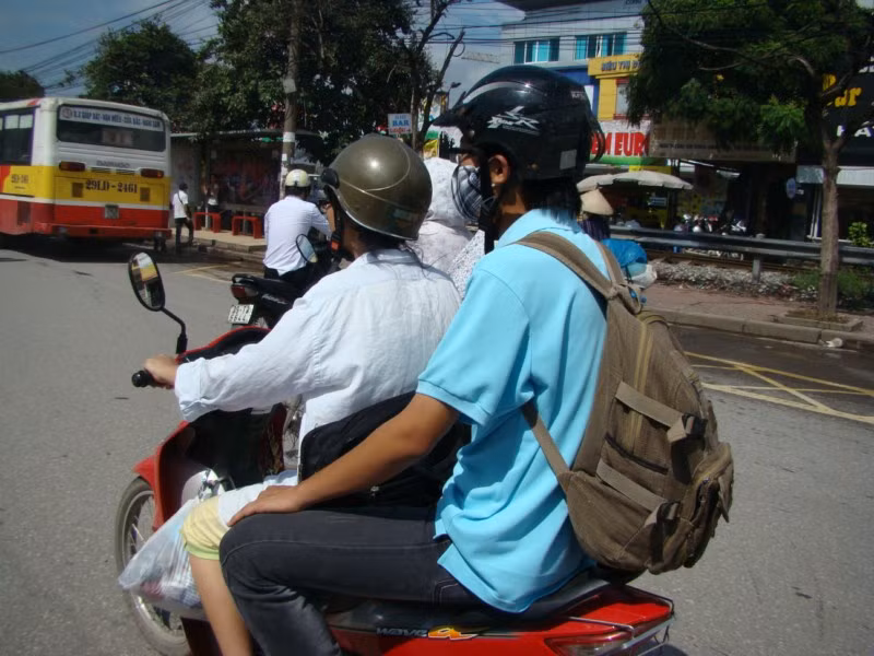 Xem đáp án môn Vật lí - Xem đáp án môn Toán - Xem đáp án môn Hóa - Xem đáp án môn Ngoại ngữ Khối A1