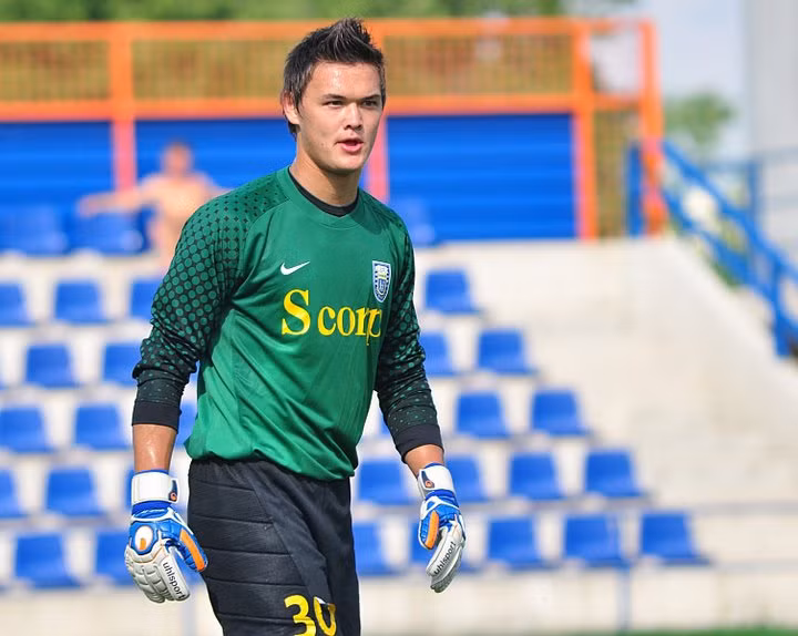 Thủ môn Patrick Lê Giang là em ruột của Emil Lê Giang. Anh sinh ngày 8/9/1992, cao 1m86. Patrick từng về Việt Nam thử việc ở đội U.19 QG vào đầu năm 2009. Hiện tại, cũng giống như người anh, Patrick thi đấu cho CLB MFK Zemplin Michalovce theo hợp đồng cho mượn từ MSK Zilina, đồng thời anh còn đang là thủ môn của đội U.21 Slovakia.