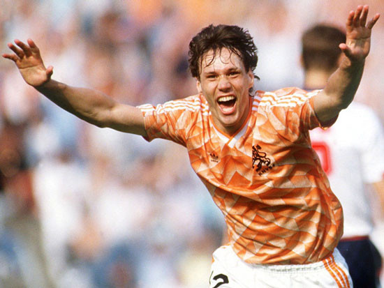 Tiền đạo Marco van Basten (ĐT Hà Lan) - Vô địch EURO năm 1988, Vua phá lưới EURO 1988 (5 bàn) Tiền đạo Marco van Basten (ĐT Hà Lan) - Vô địch EURO năm 1988, Vua phá lưới EURO 1988 (5 bàn)