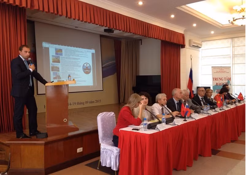 Đại diện các trường Đại học Nga giới thiệu về ngôi trường của mình Đại diện các trường Đại học Nga giới thiệu về ngôi trường của mình
